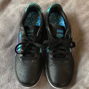 8.5 Men’s PUMA Sneakers